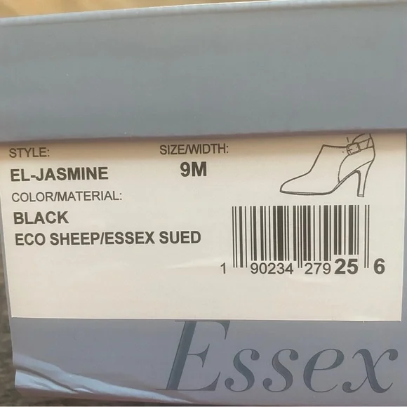 Sweet Little Ankle Booties in Leather and Suede - Picture 8 of 8